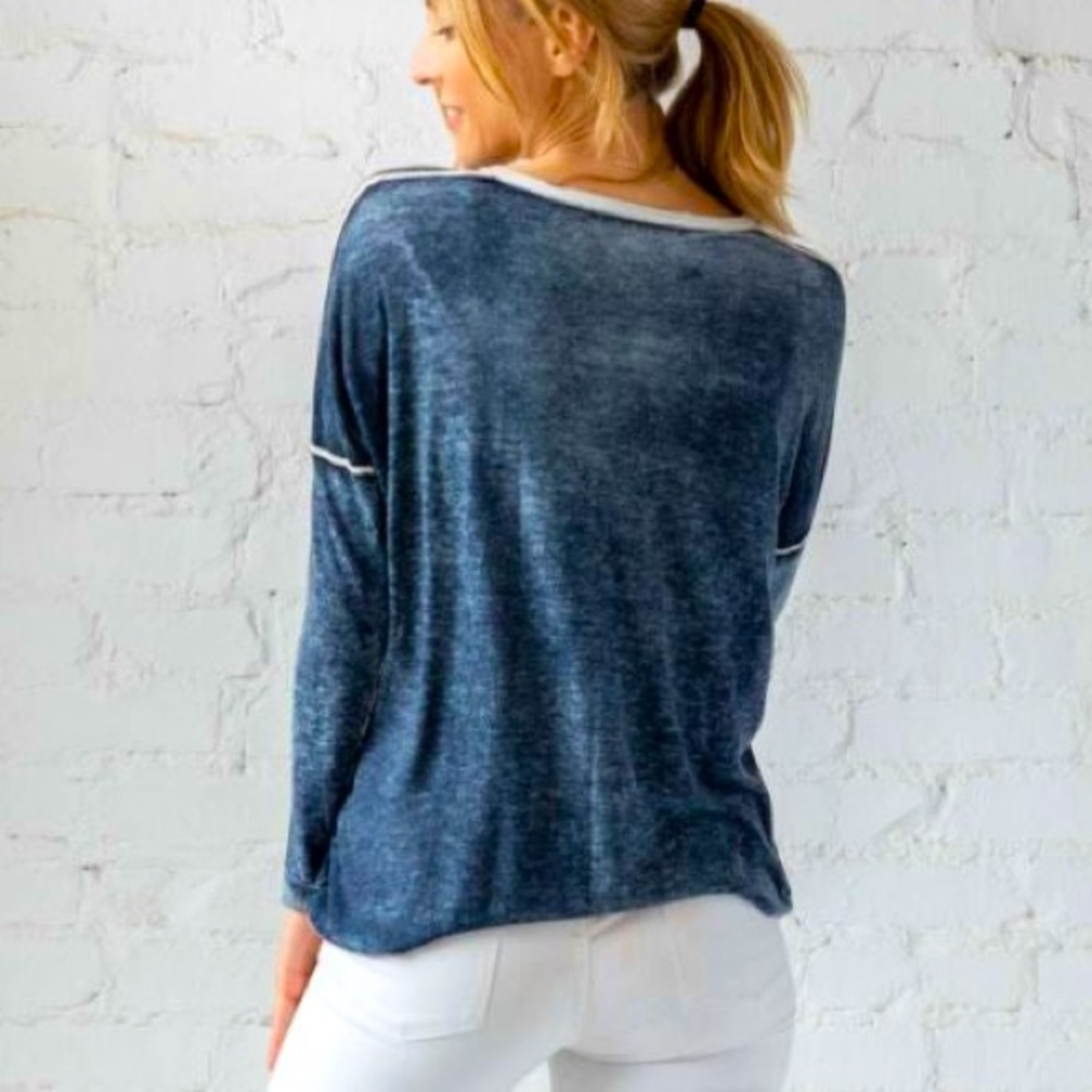 525 America Relaxed Flare Long Sleeve Blue and White Sweatshirt. Size S